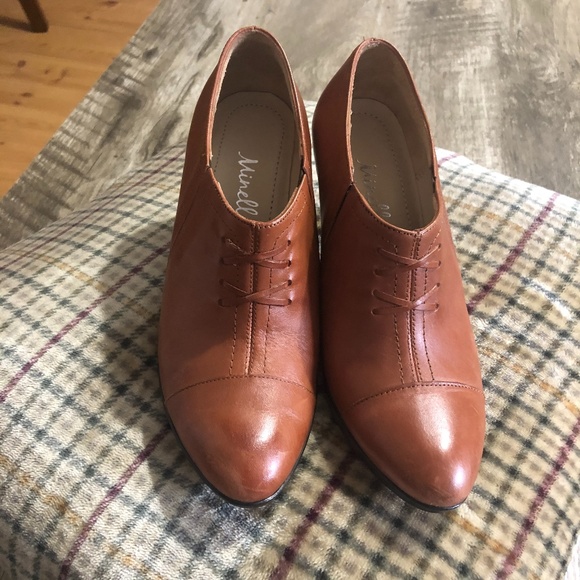 Minella Shoes - New Minella Ankle camel bootie. EUR 36